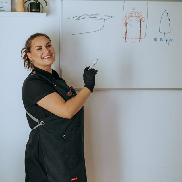 Erika Bernjakov küünekoolitaja